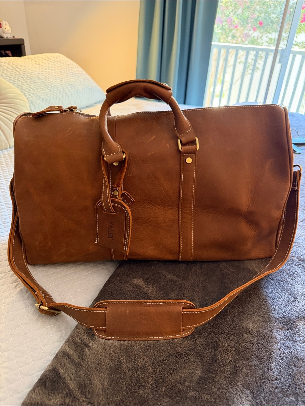 Classic Brown Leather Duffel Bag with Shoulder Strap